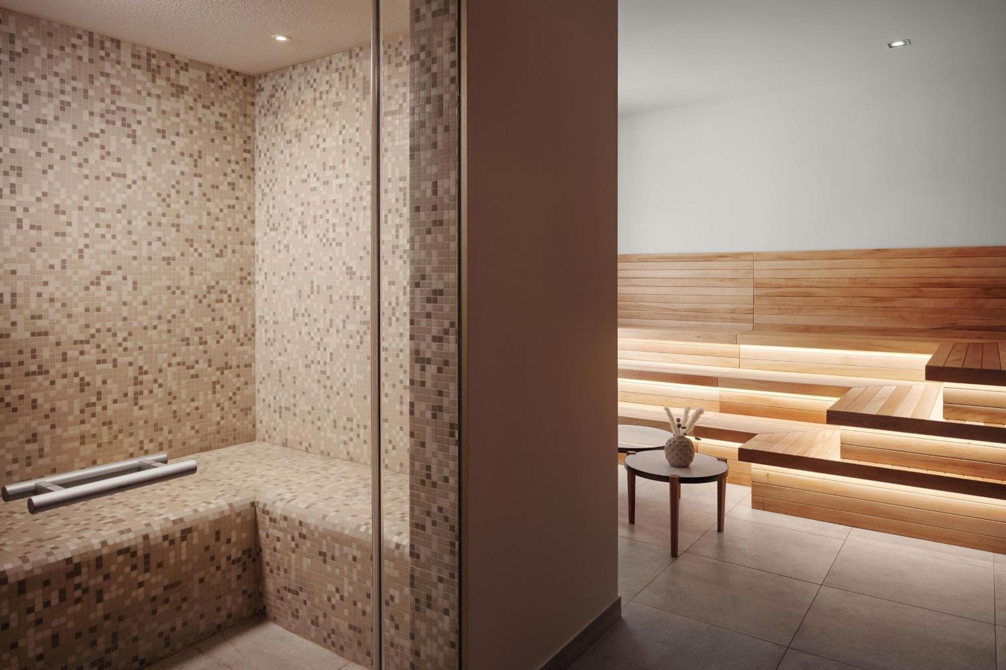 Courtyard By Marriott Yerevan Exterior photo